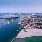 Strandhaus/strandburg * Rostock